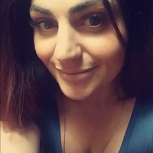 Meet your Posher, Gina